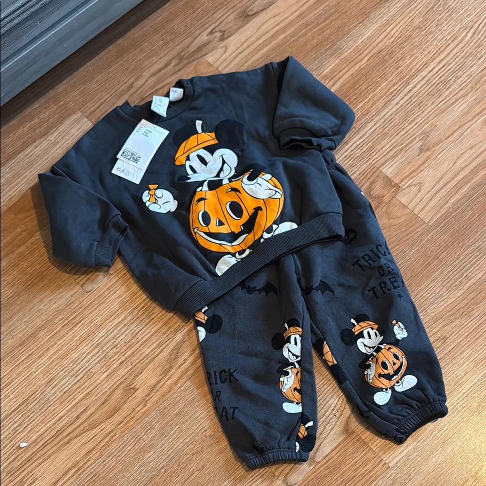 Halloween Mickey Mouse Sweatshirt and Pants Set